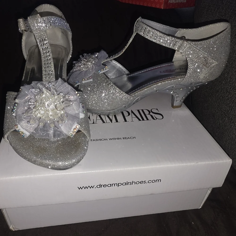 N/A silver heeled